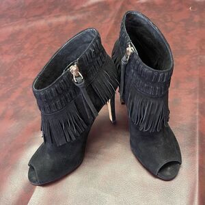Rebecca‎ Minkoff black suede fringe heels, size 6 1/2